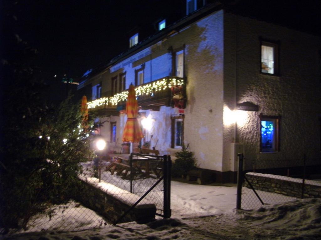 Paul-S Apartman Apartamento Bad Hofgastein Exterior foto